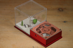 Lair Formicarium (Red 3304)